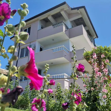 дъбрава Guest house 3*