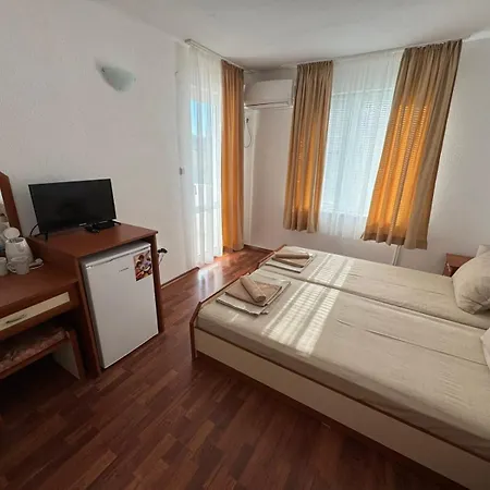 Pensión дъбрава 3*