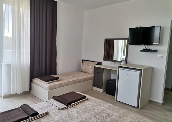 дъбрава Guest house 3*