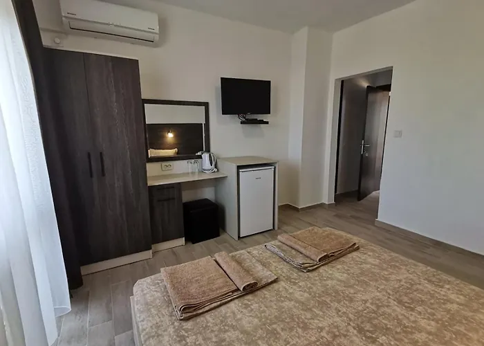 дъбрава 3* Sinemoretz