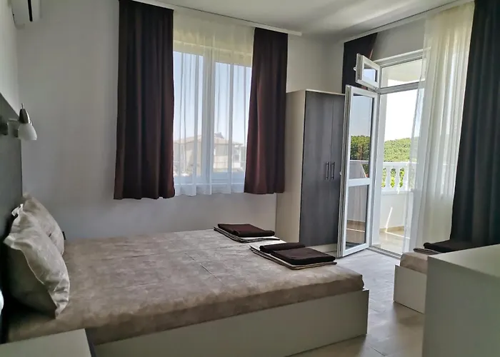 дъбрава 3* Sinemoretz